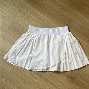 Alo Yoga White Tennis Pleated Skort